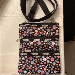 LeSportsac heart pattern 3 pocket crossbody